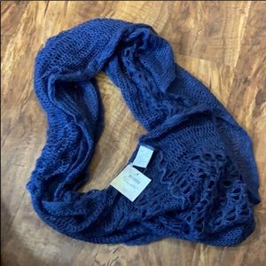 Infinity Scarf / NWT